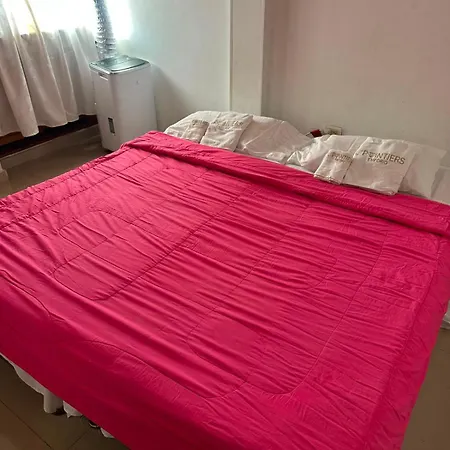Habitación Dos Personas En Boca Grande, Cartagena, Cómoda Y Céntrica Cartagena